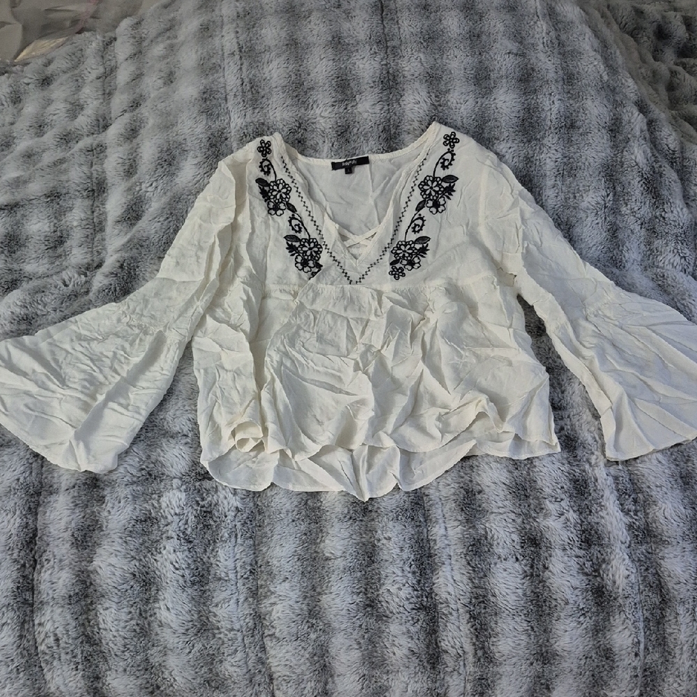 Roly Poly 🖤 White Asymmetrical Bell Sleeve Blouse (485)